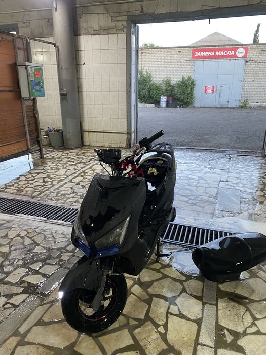 Продам скутер м8 про
