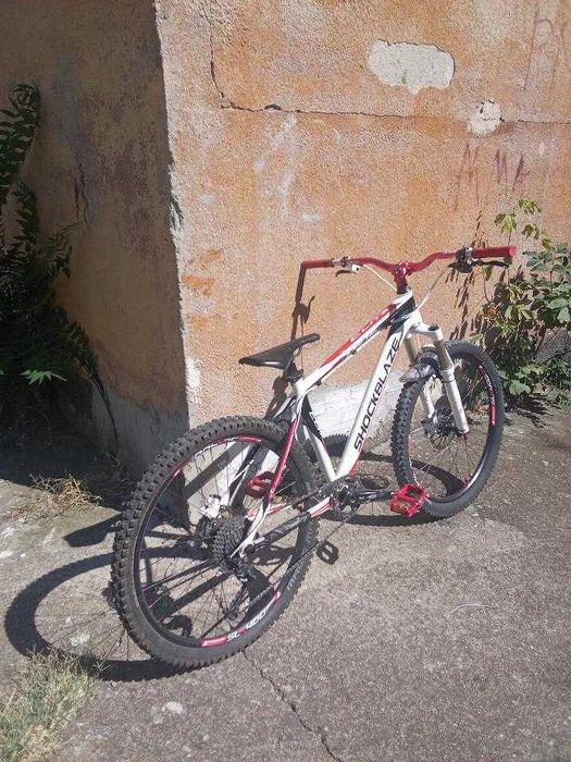 Продавам запазен SHOCKBLAZE R9