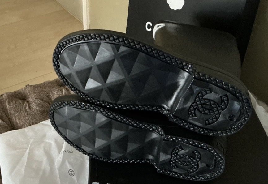 Boots Chanel n39 noi , fara cutie