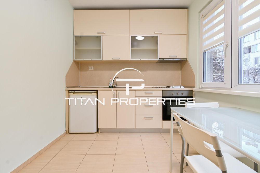 Дава се под наем Тристаен апартамент в София, Медицинска академия - 70 кв.м за 598.23 € - Снимка #3