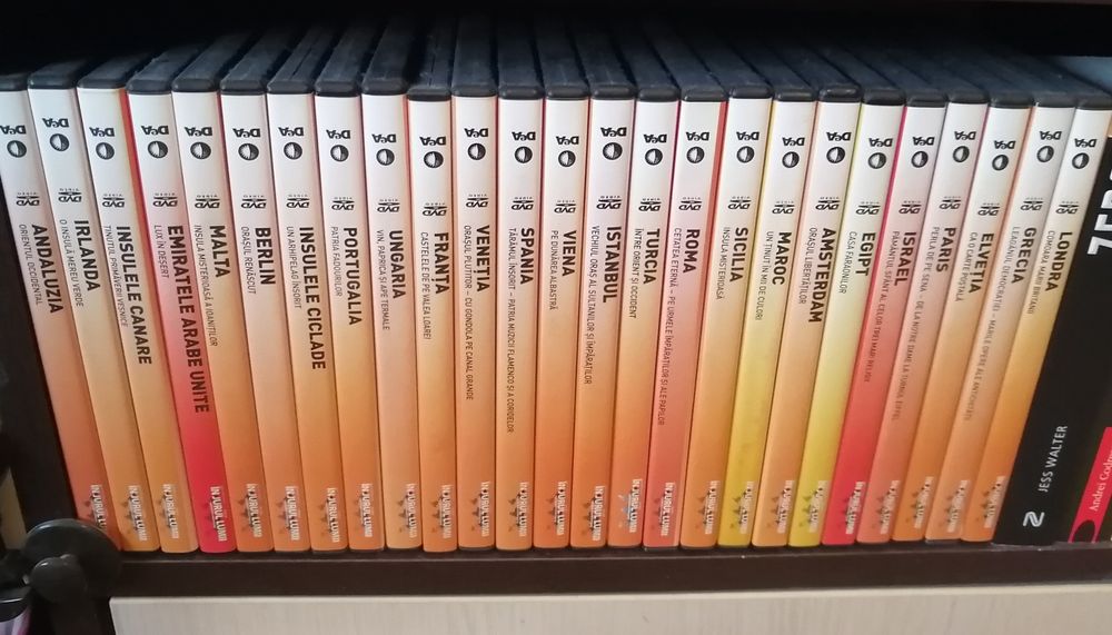 VAND 25 DVD din colectia În Jurul Lumii de Agostini