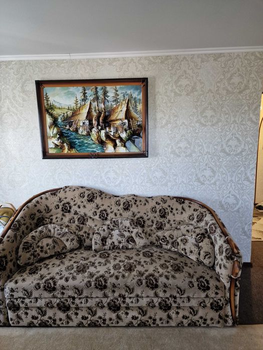 Продам 5-ти комнатную квартиру.