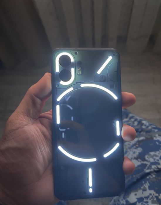 Nothing phone 2 256gb snapdragon 8 + gen 1