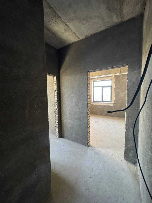 Продаётся 1х комн квартира на 6 этаже Ор-р 5 микрорайон Кармен