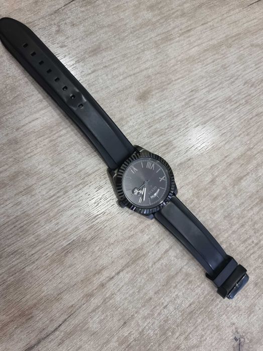 Мъжки часовник GUESS 42 мм