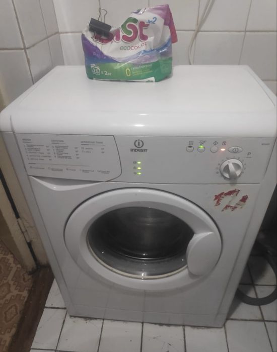 Стиральная машина Indesit W15N81