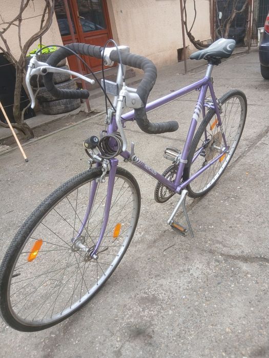 Bicicletă Hercules cursieră/trekking – funcțională, ideală pentru oraș