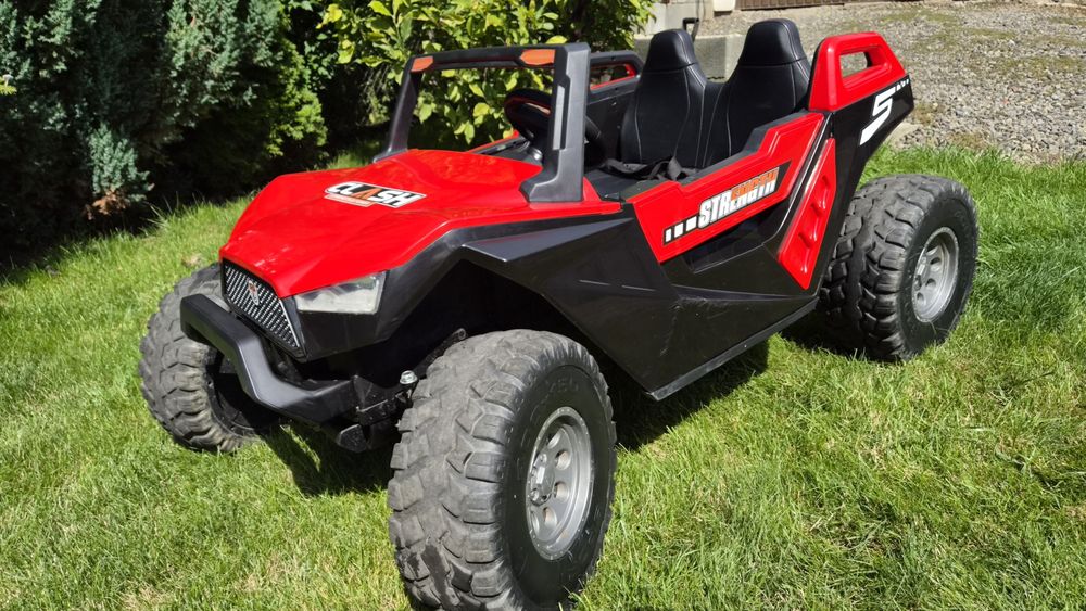 Mașinuța electrică pentru copii Buggy Clash 4x4