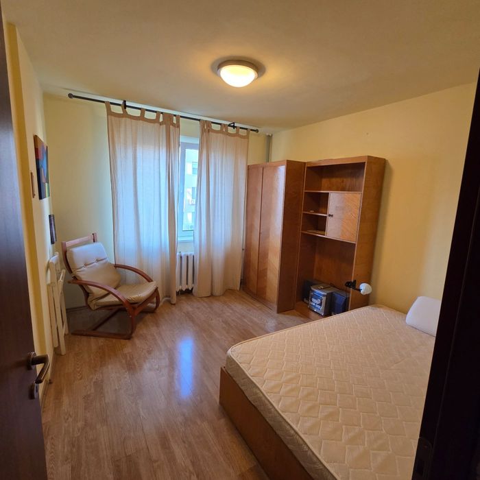 Închiriez apartament 3 camere Iancului
