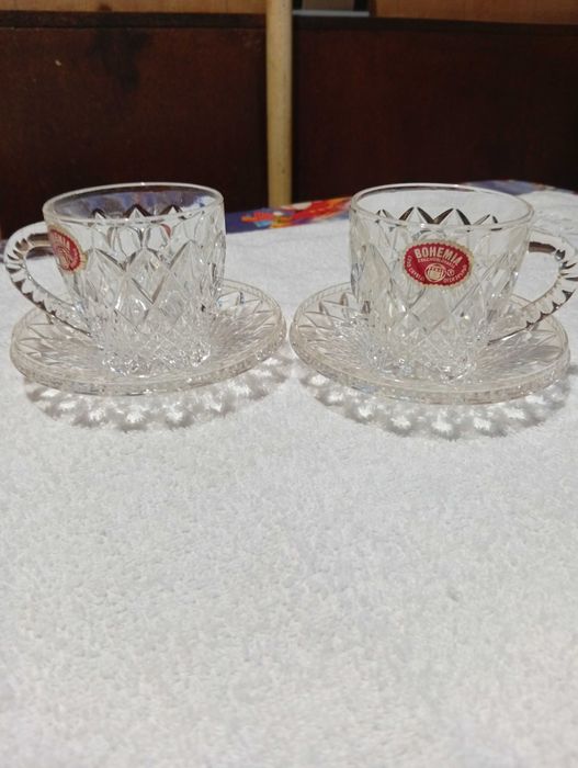 Продавам кристал -кафе