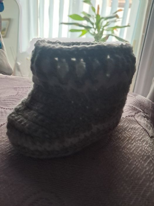 Botosi bebe diferite modele si culori