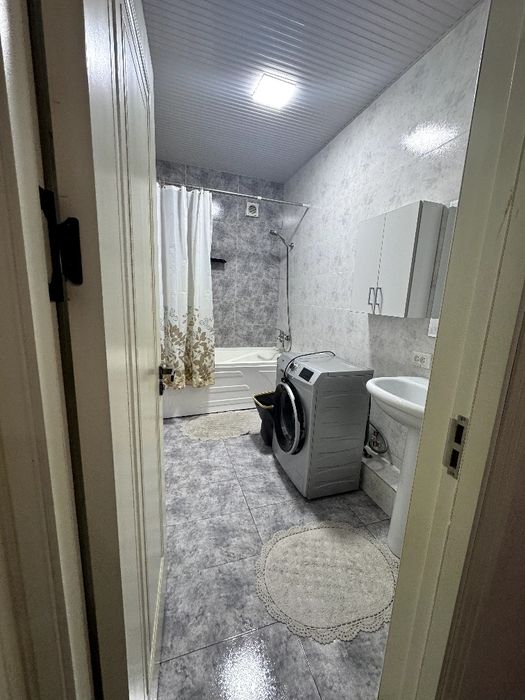 Квартира 3х комнатная, возле школы 60,