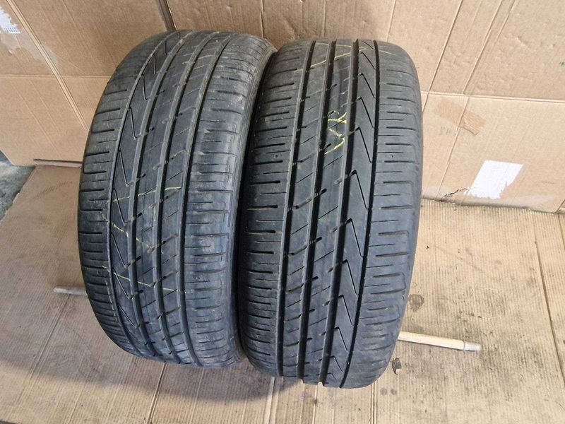 2 Hankook R19 235/50
летни гуми DOT4422