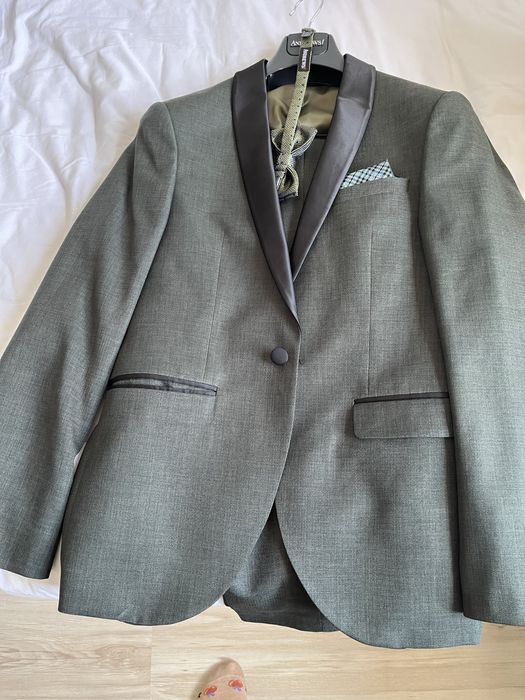 Костюм и сако