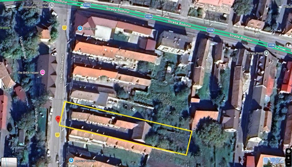 Casă tradițională săsească + teren mare în centru comunei Hălchiu