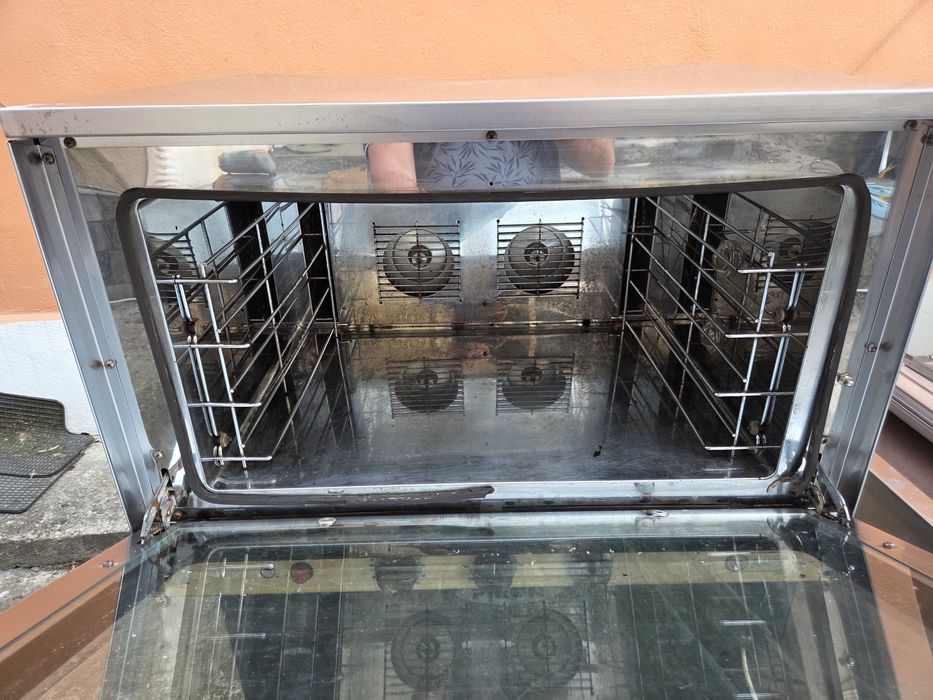 Cuptor ele tric cu convectie,  la 380v, 6+6 pizza, aparate fast food