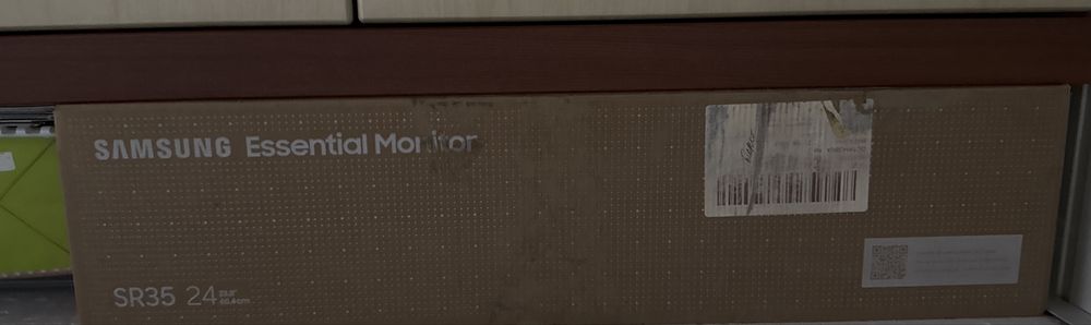 Samsung Essential Monitor SR35