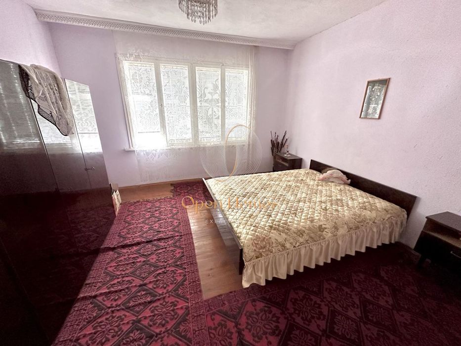 Къща в Пловдив, област-с.Кадиево площ 178 цена 96666