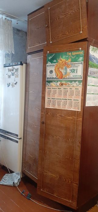 Отдам бесплатно старые шкафы