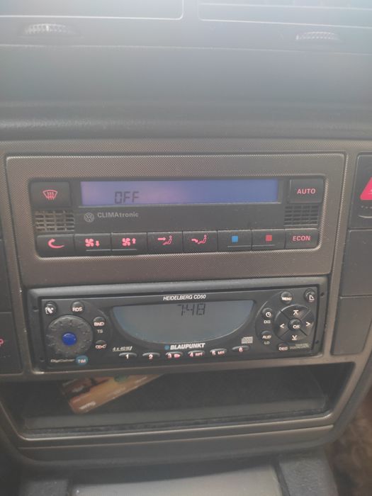 Продавам Пасат5,5 1800куб Т.