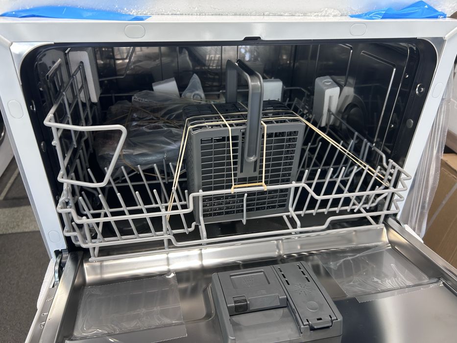 Mалка Компактна  съдомиялна Candy RAPIDO кубче -