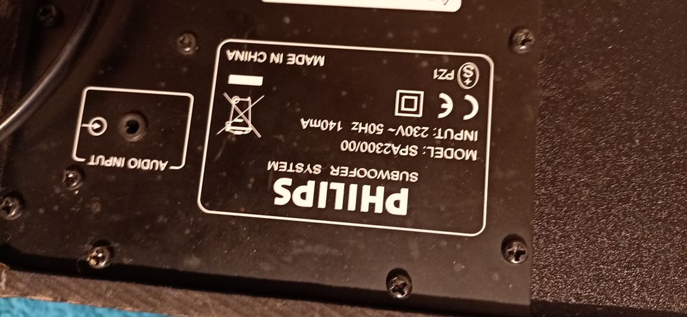 Работи отлично с обуфер philips