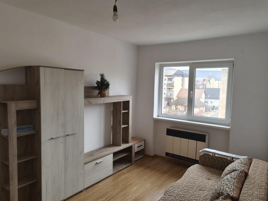 Vand apartament 2 camere