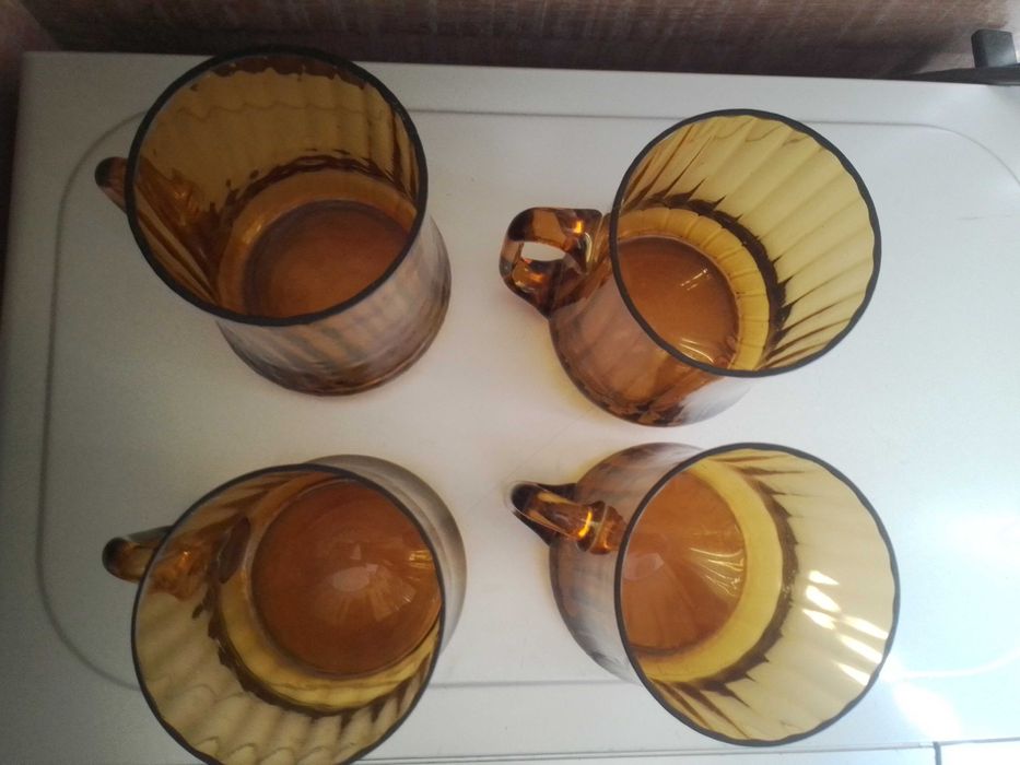 Стъклени и керамични чаши/купи/кана