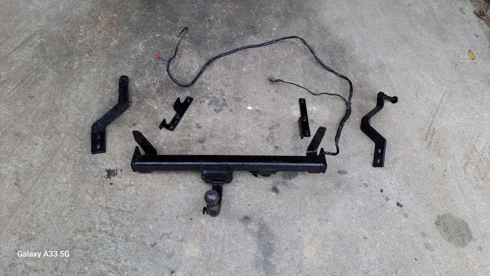 Oригинален теглич за Рено меган 1/ Renault Megane 1