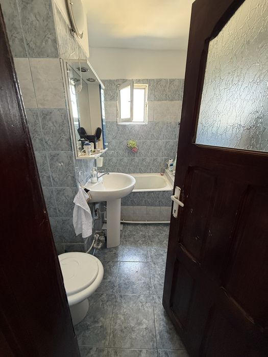 Vand apartament 2 camere, centrala gaz, str. Cuza Voda, Corabia