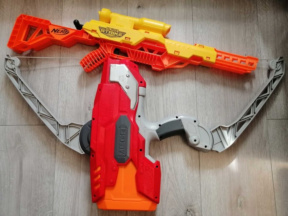 Pachet Nerf: Thunderbow, Wolf LR-1, Surgefire, Zombie DoubleStrike