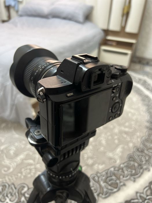 Sony A7II Body. Professional Full Frame kamera sotiladi