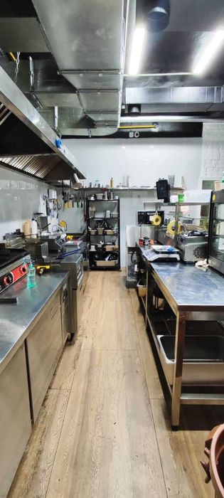 АРЕНДА | ЦЕНТР | КОММЕРЧЕСКОЕ | НЕЖИЛОЕ помещение 125м² + терасса 72м²