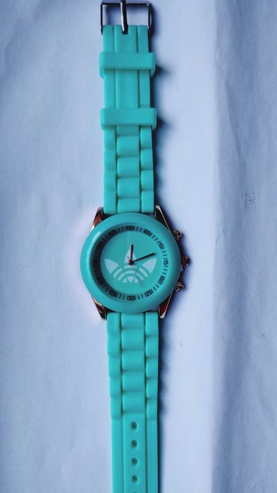 Ceas Damă Quartz elegant, curea din silicon și afișaj analog