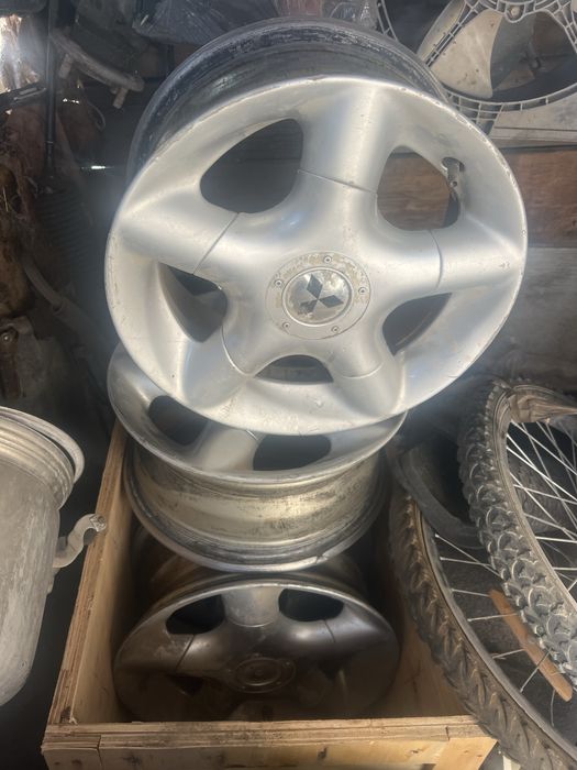 Авто разбор митсубиси каризма