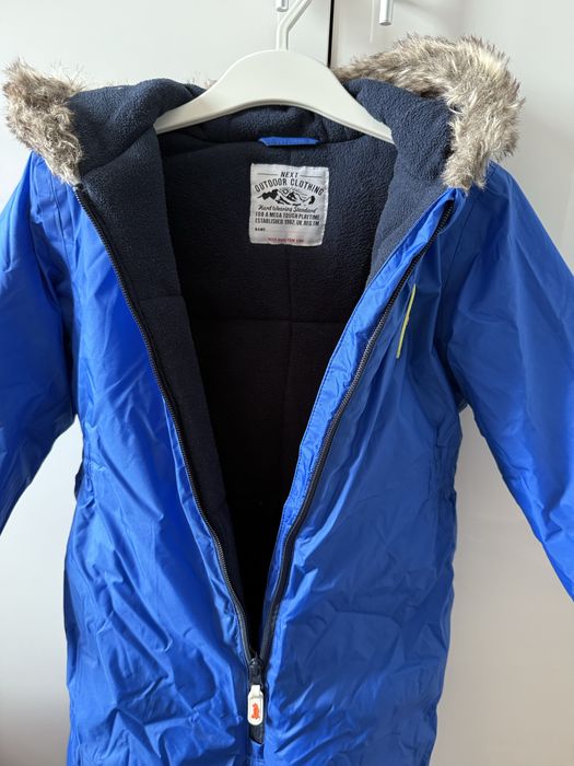 Продам пуховик Next