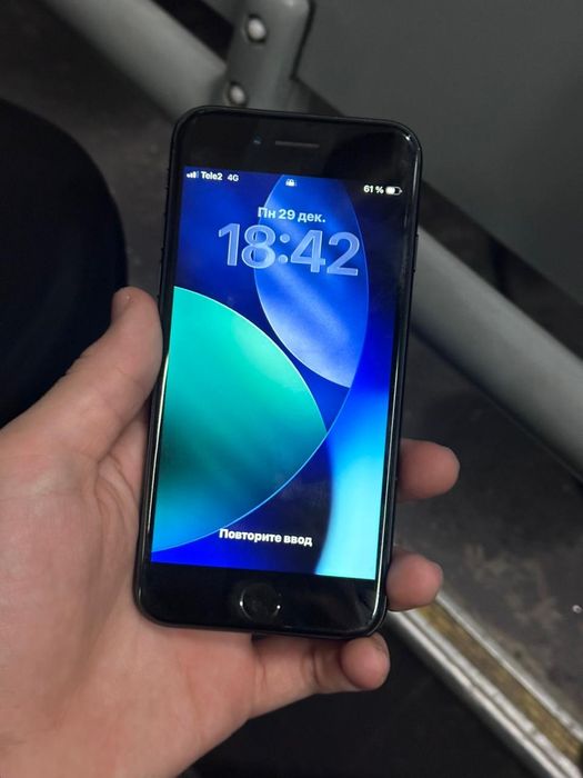 IPhone SE2020 торг есть