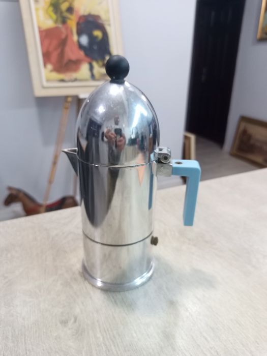 Дизайнерска алуминиева кафеварка Alessi "La Cupola" (6 чаши / 22 см) – Aldo Rossi