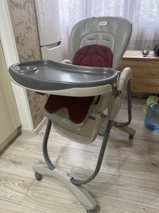 Продам стульчик для кормления