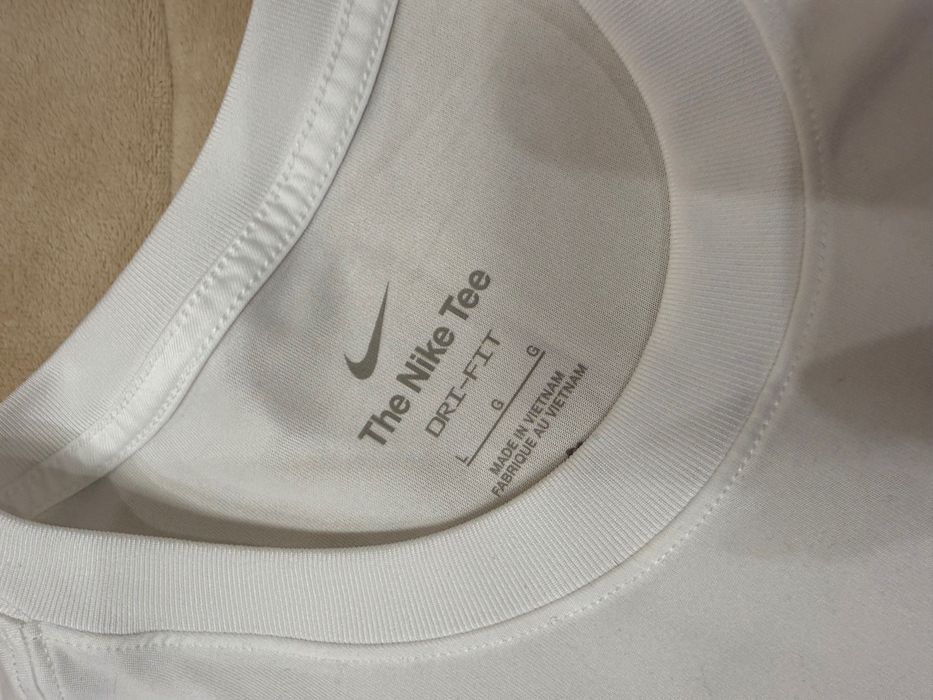 Дамска тениска Nike