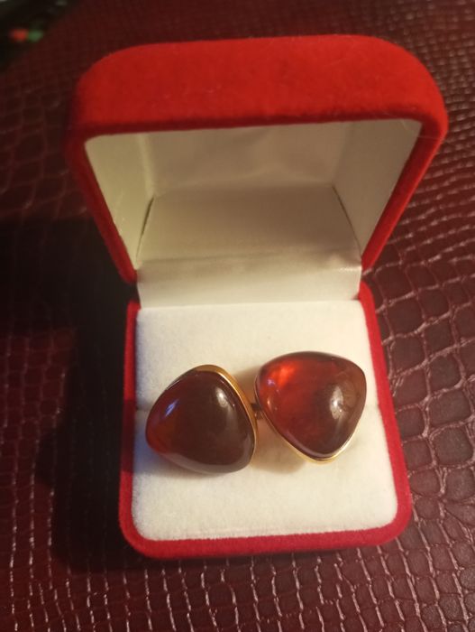 Запонки.         .