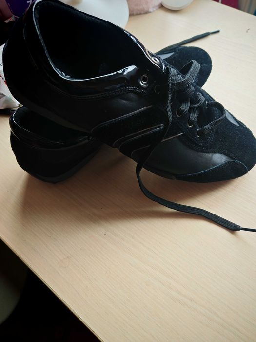 Vând pantofi casual geox respira