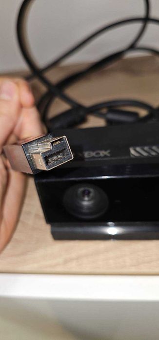 Оригинален Xbox One Kinect със захранващ адаптер