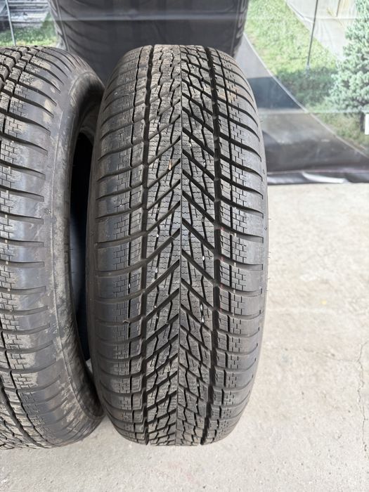 205/65/17 DUNLOP 2бр