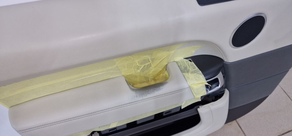 Fete usa vopsit cotiere Piele Range Rover Sport