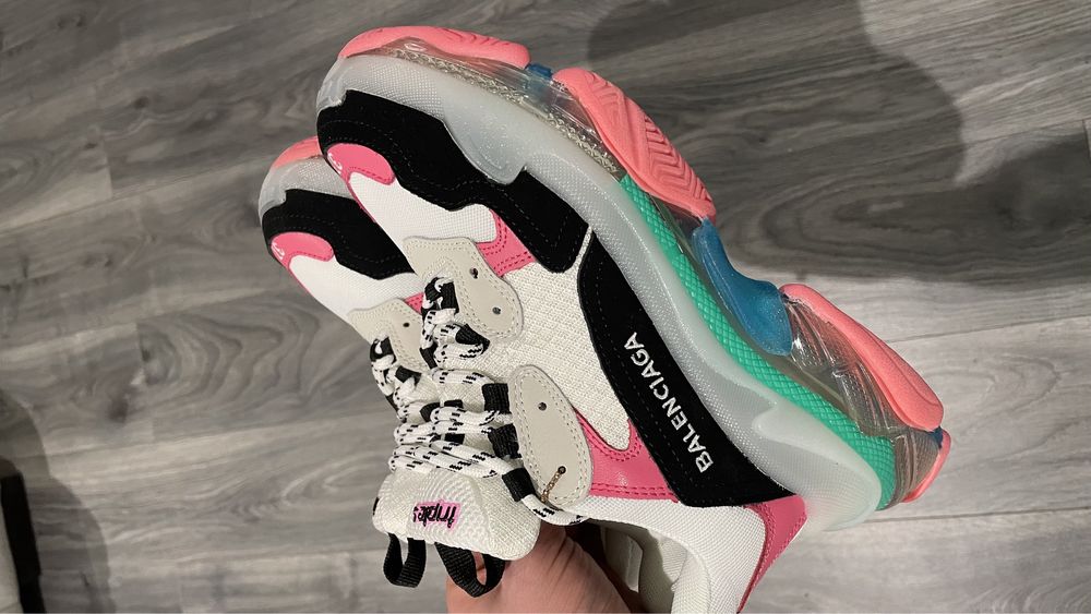 Balenciaga Triple S noi cu cutie marimea 37