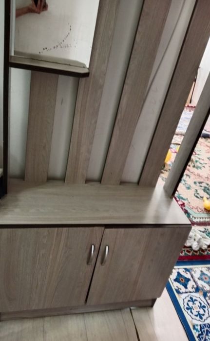Прихожая продаётся