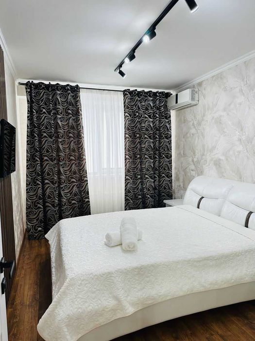 Дава се под наем Двустаен апартамент в София, Център - 60 кв.м за 425 € - Снимка #2