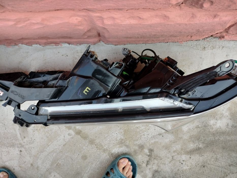 Фары Toyota Prado оригинал