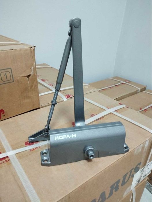 Доводчик дверной 430F ISPARUS от 50 до 110 кг c функцией фиксации